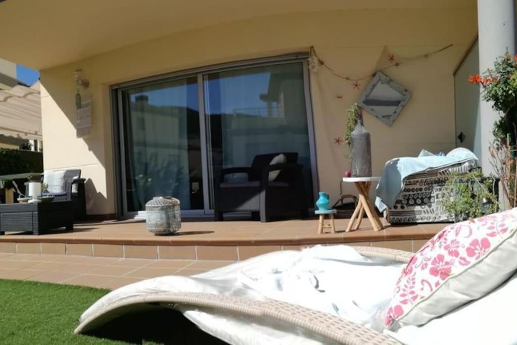 Residence Avec Piscine Face A La Mer, 1Ere Ligne Llanca Exterior photo